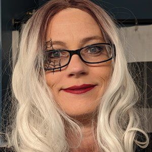 Meet your Posher, Sheri-lynn